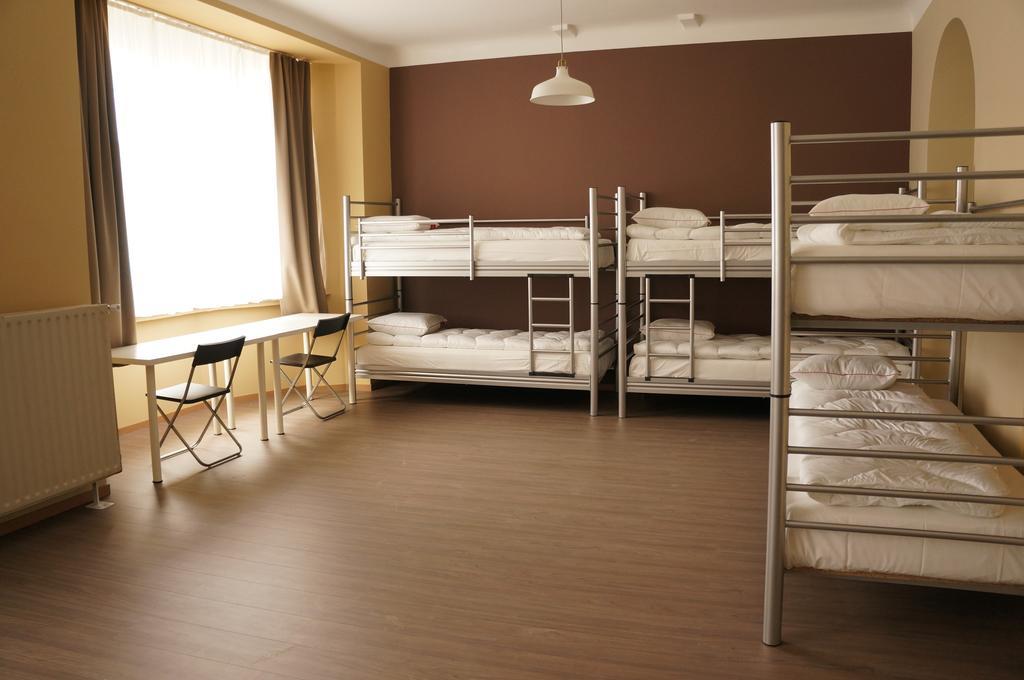Es Hostel Saint-Gilles Экстерьер фото