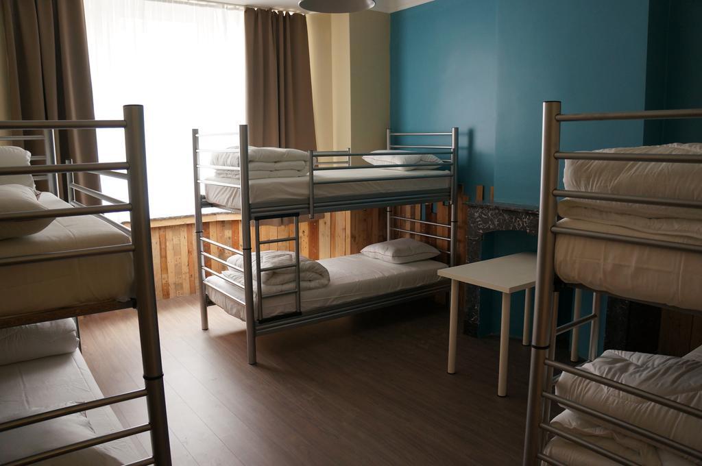 Es Hostel Saint-Gilles Экстерьер фото