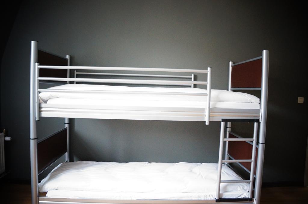 Es Hostel Saint-Gilles Номер фото